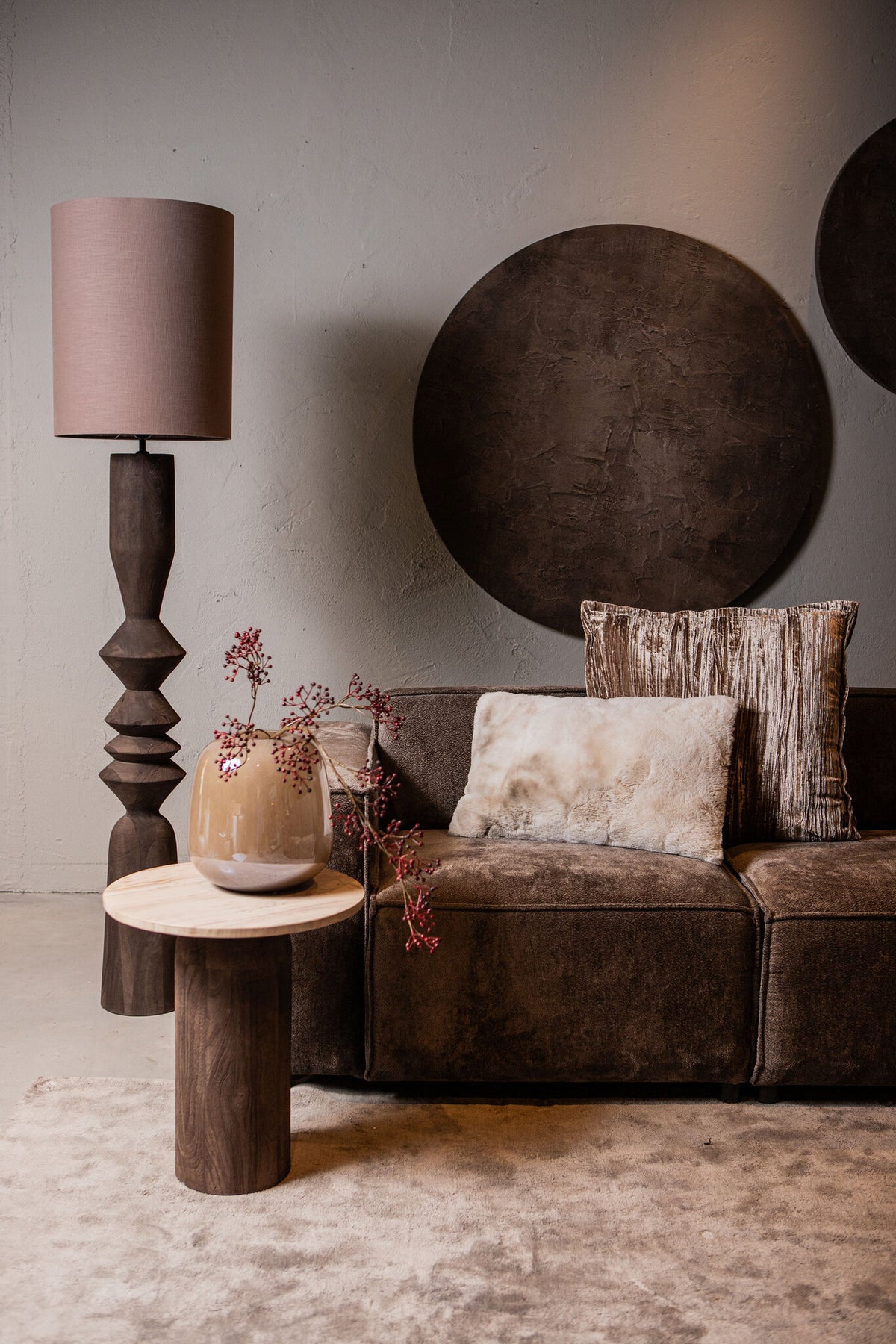 Lampada da terra Elaine Marrone Legno di Mango Base Rotonda H130cm PTMD