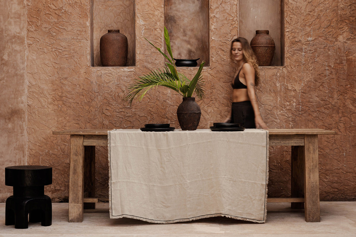 La tovaglia Tuscany Naturale Nero 150x300 Bazar Bizar