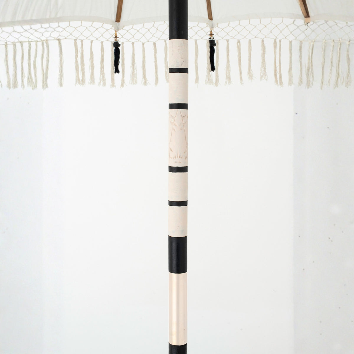 Ombrellone Flavie Legno/Cotone Ecru/Nero J-Line