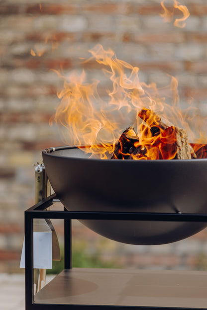 Fire Kitchen BBQ con Höfats Bowl 57 Cucina da esterno