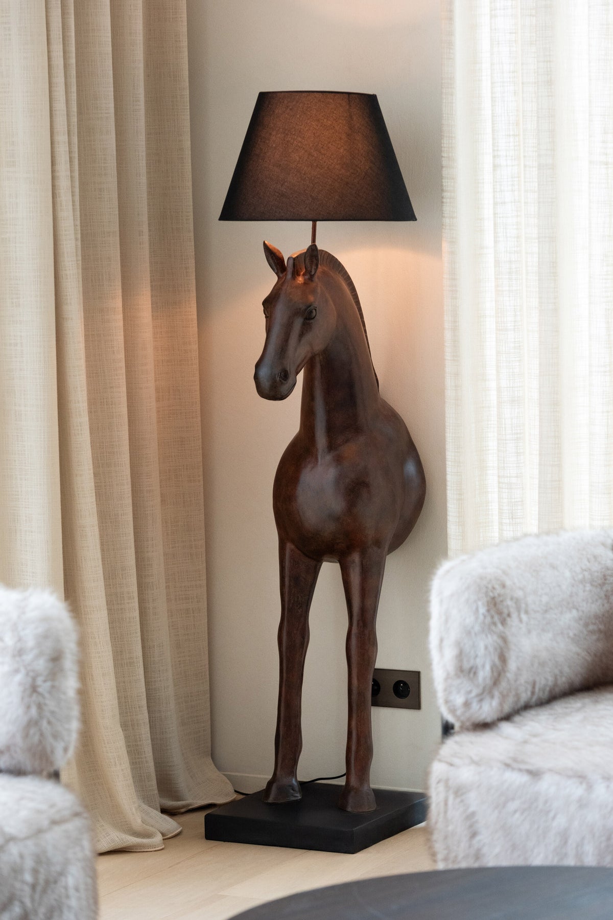 Staanlamp Paardenvoorkant Polyresin Donkerbruin J-Line