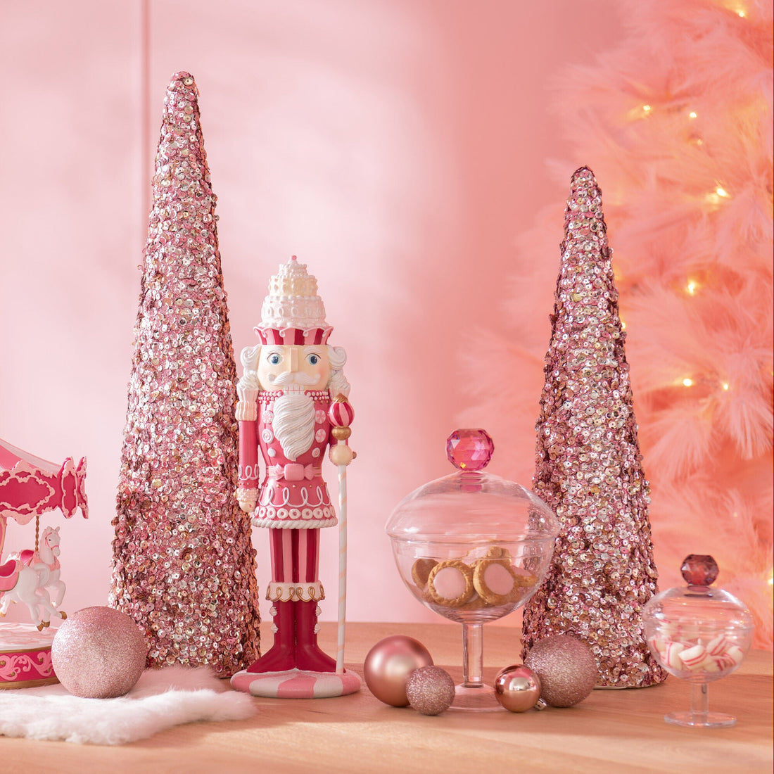 Cono di spugna con paillettes rosa chiaro medio H56 cm J-Line