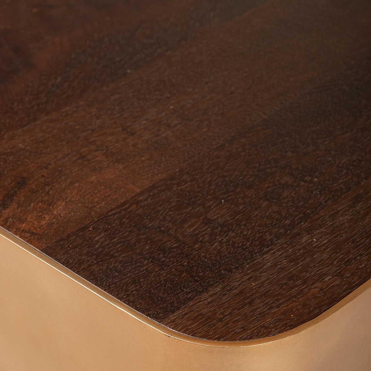 Tavolino da salotto Warren in legno marrone e metallo dorato PTMD