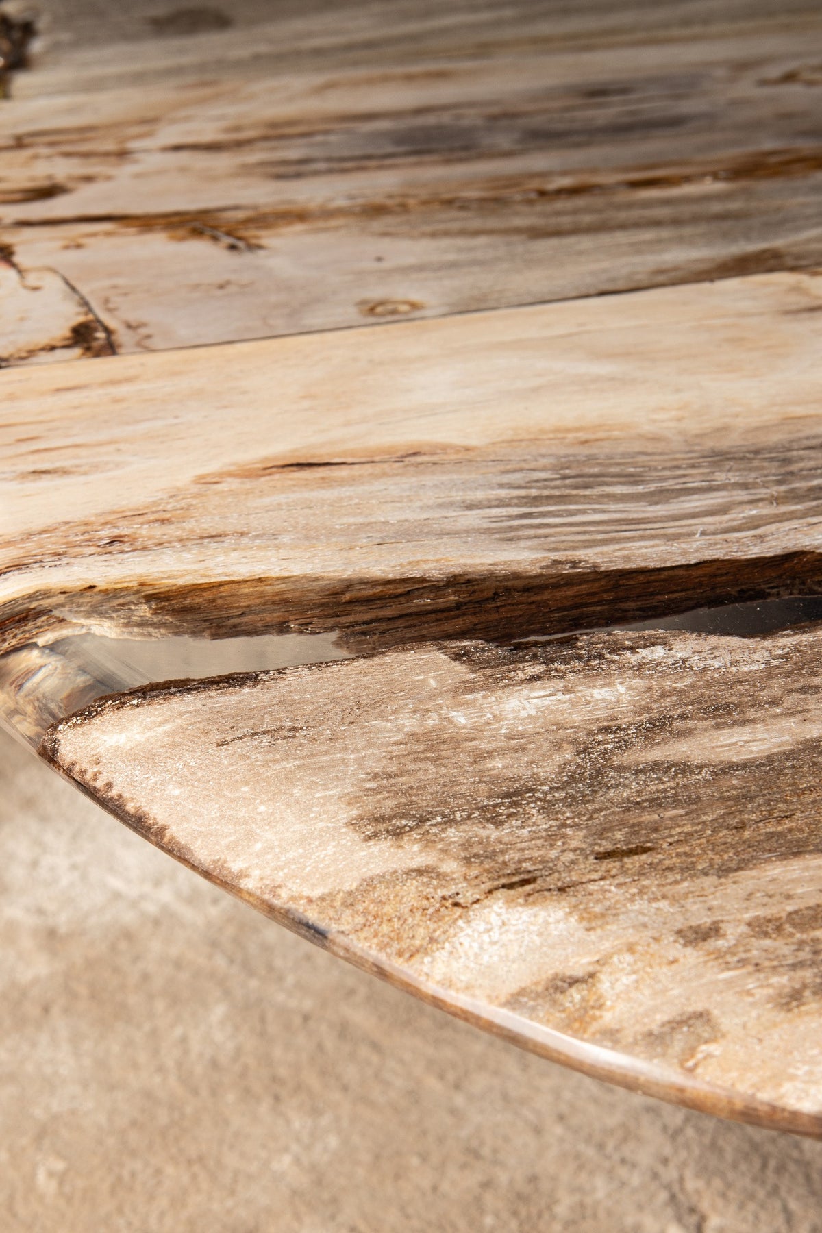 Tavolino Deeba in legno pietrificato 130 PTMD
