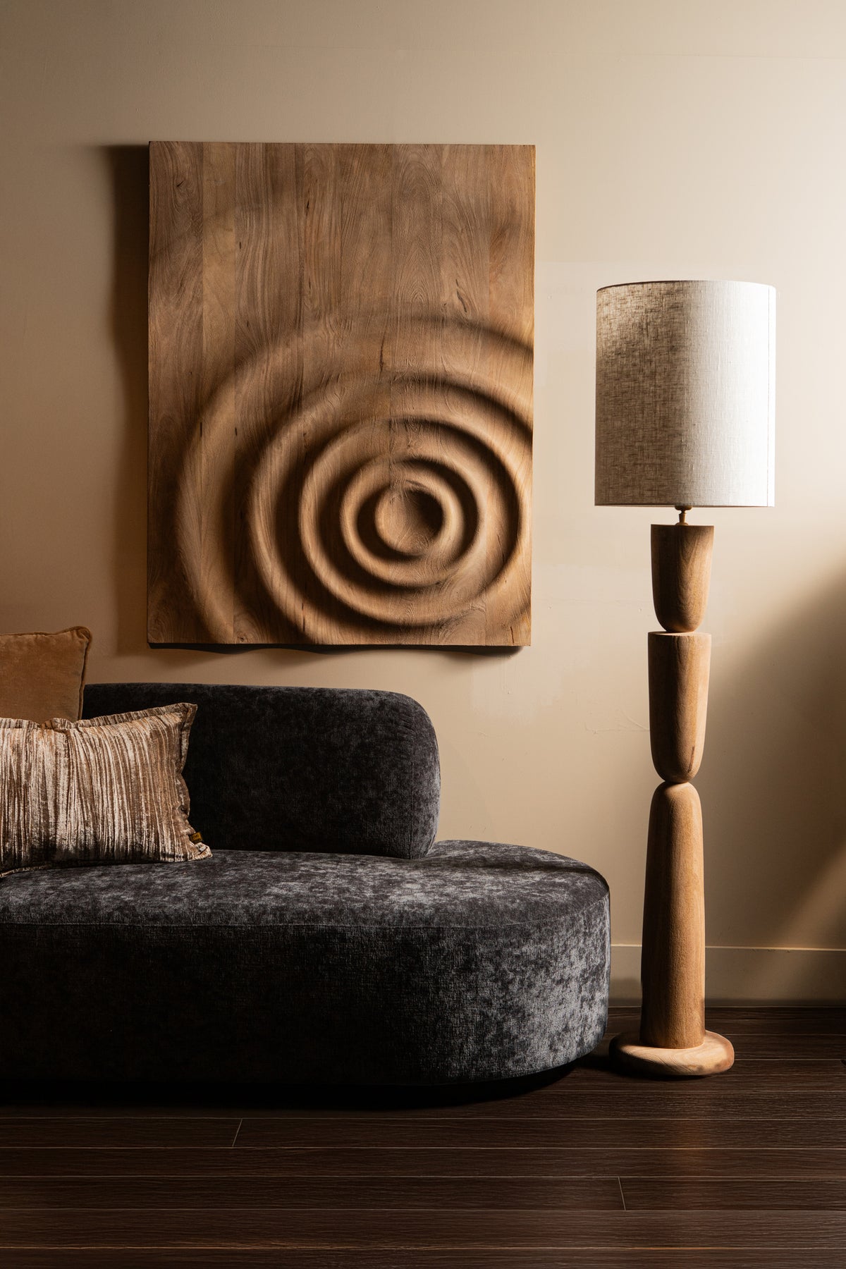 Base lampada da terra a strati in legno di mango naturale Lorinne PTMD