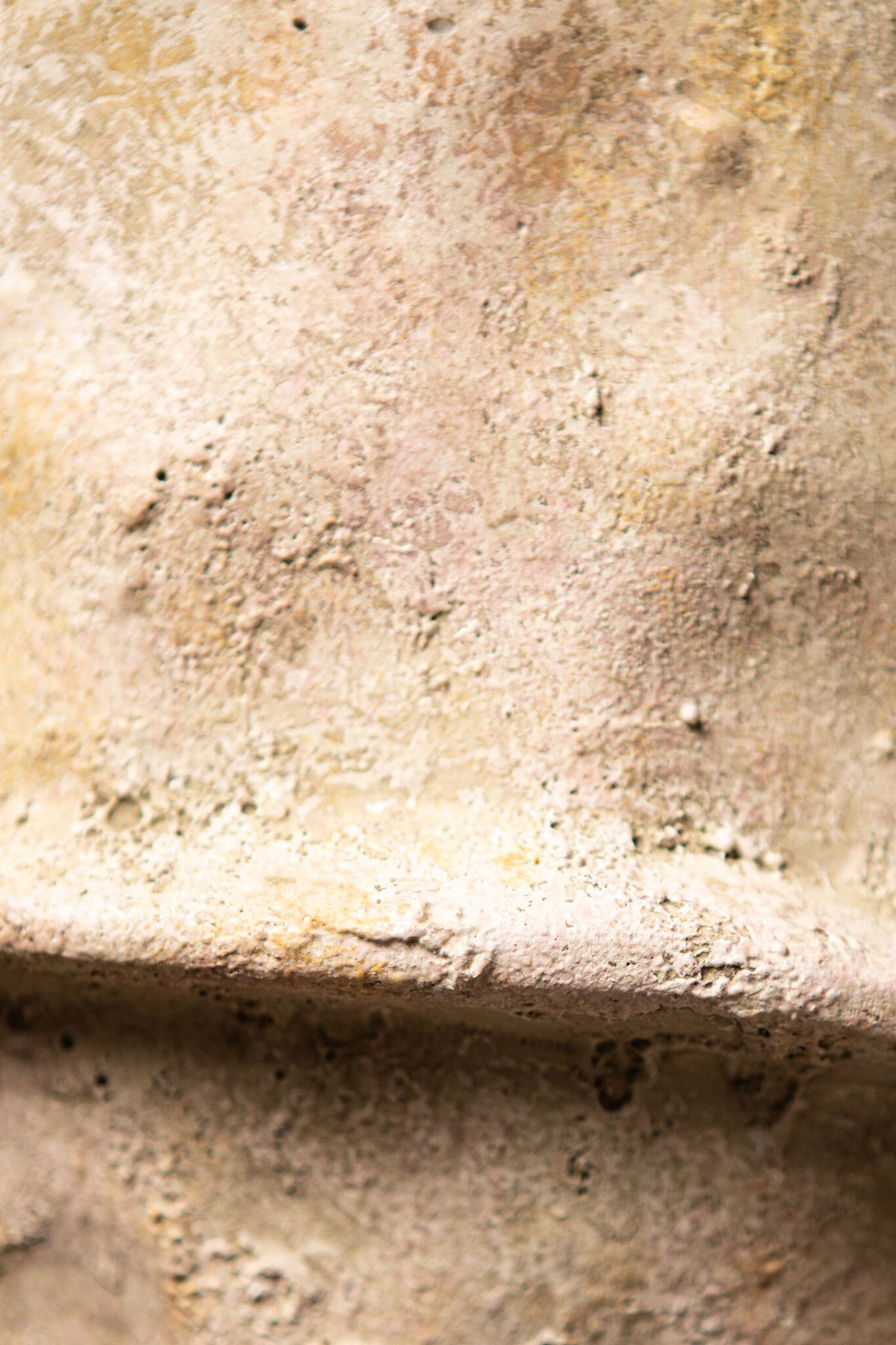 Vaso rotondo in cemento beige Haania con linea centrale XXL PTMD