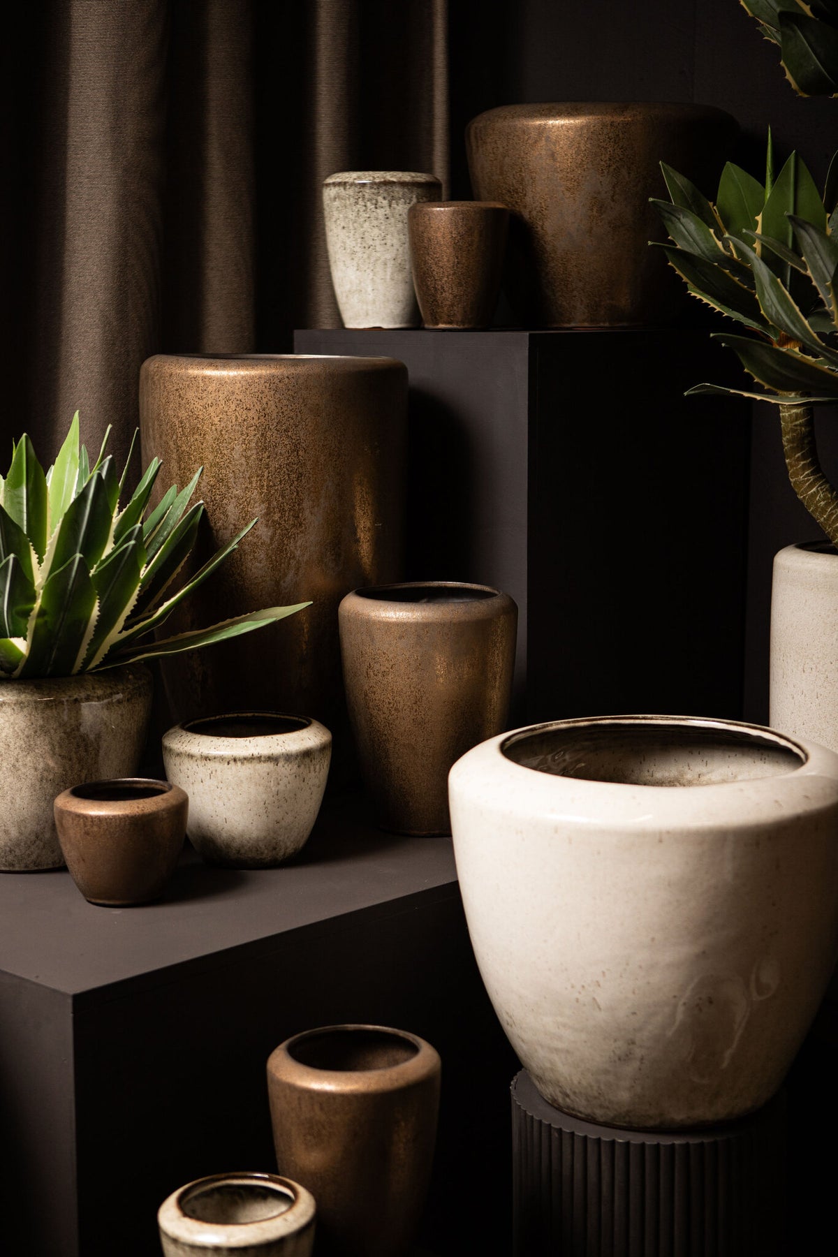 Kyleigh Bronzo Rotondo Vaso in Ceramica Smooth High XL PTMD