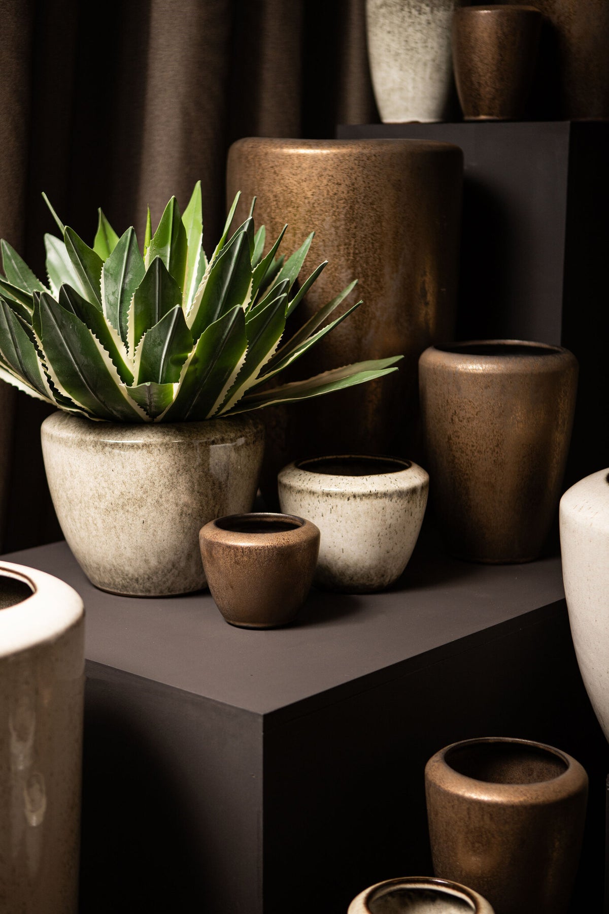 Kyleigh Bronzo Rotondo Vaso in Ceramica Smooth High XL PTMD