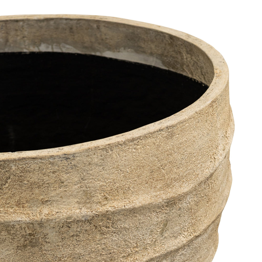 Vaso Ravi beige in fibra di cemento con motivo ondulato PTMD