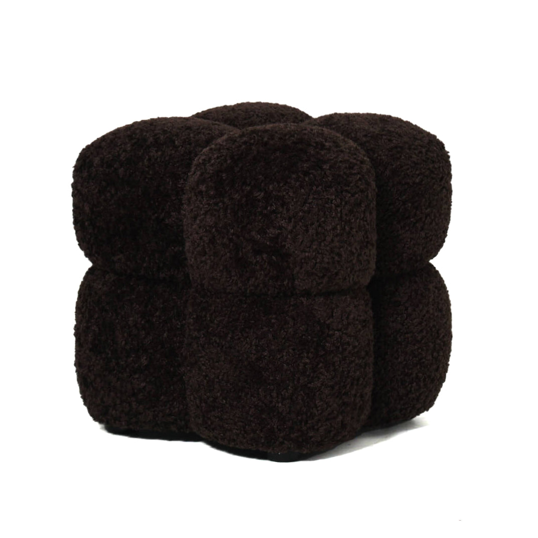 Pouf quadrato in tessuto Teddy marrone scuro PTMD