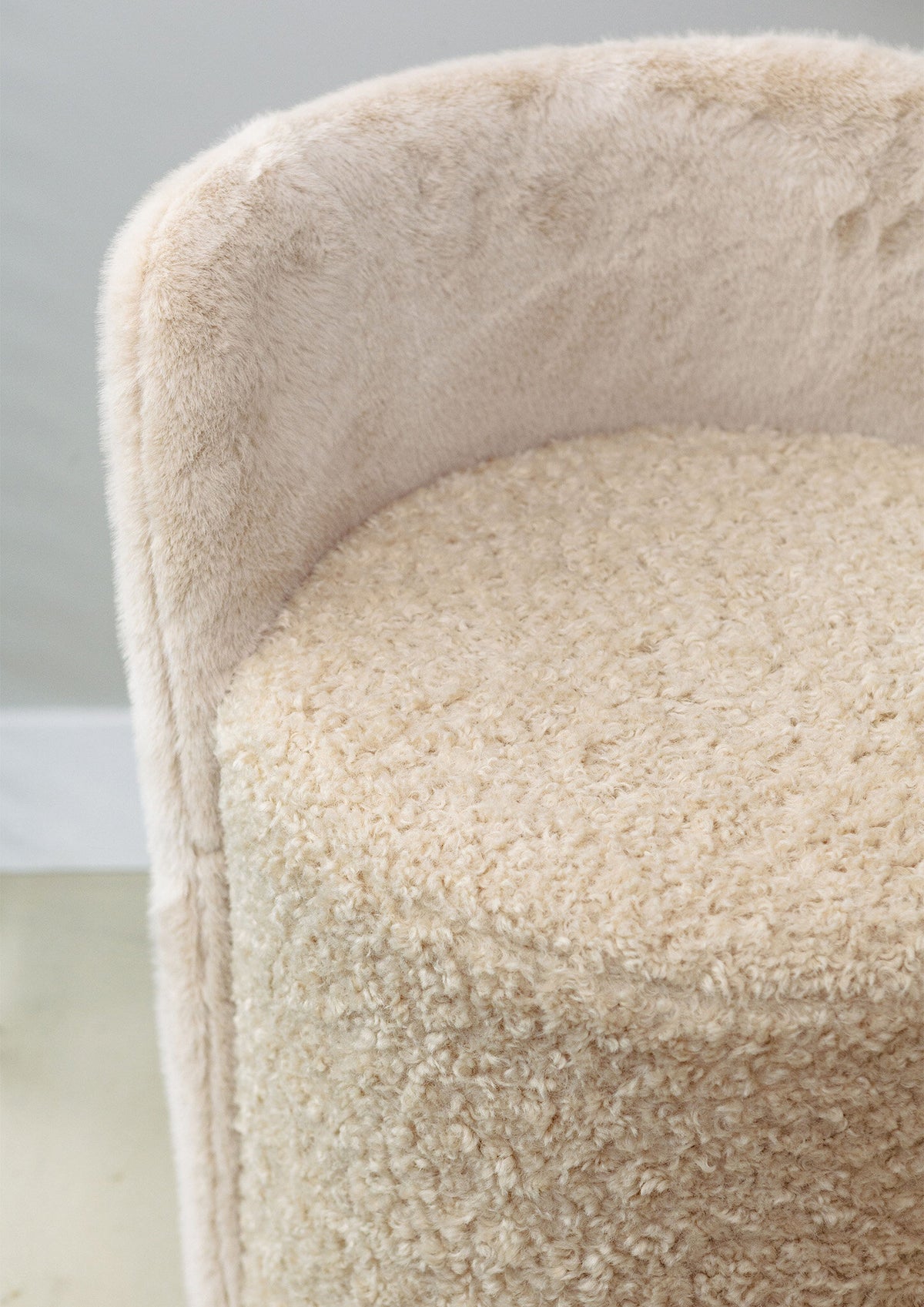 Pouf Brandon Beige in Tessuto Rotondo con Schienale PTMD