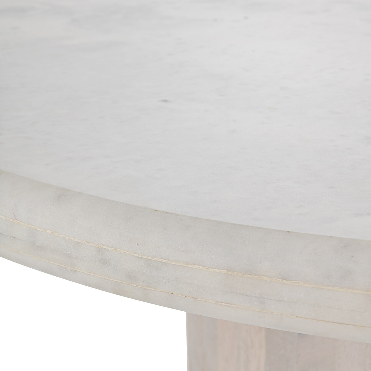 Tavolo da pranzo rotondo in marmo bianco spezzato Large J-Line