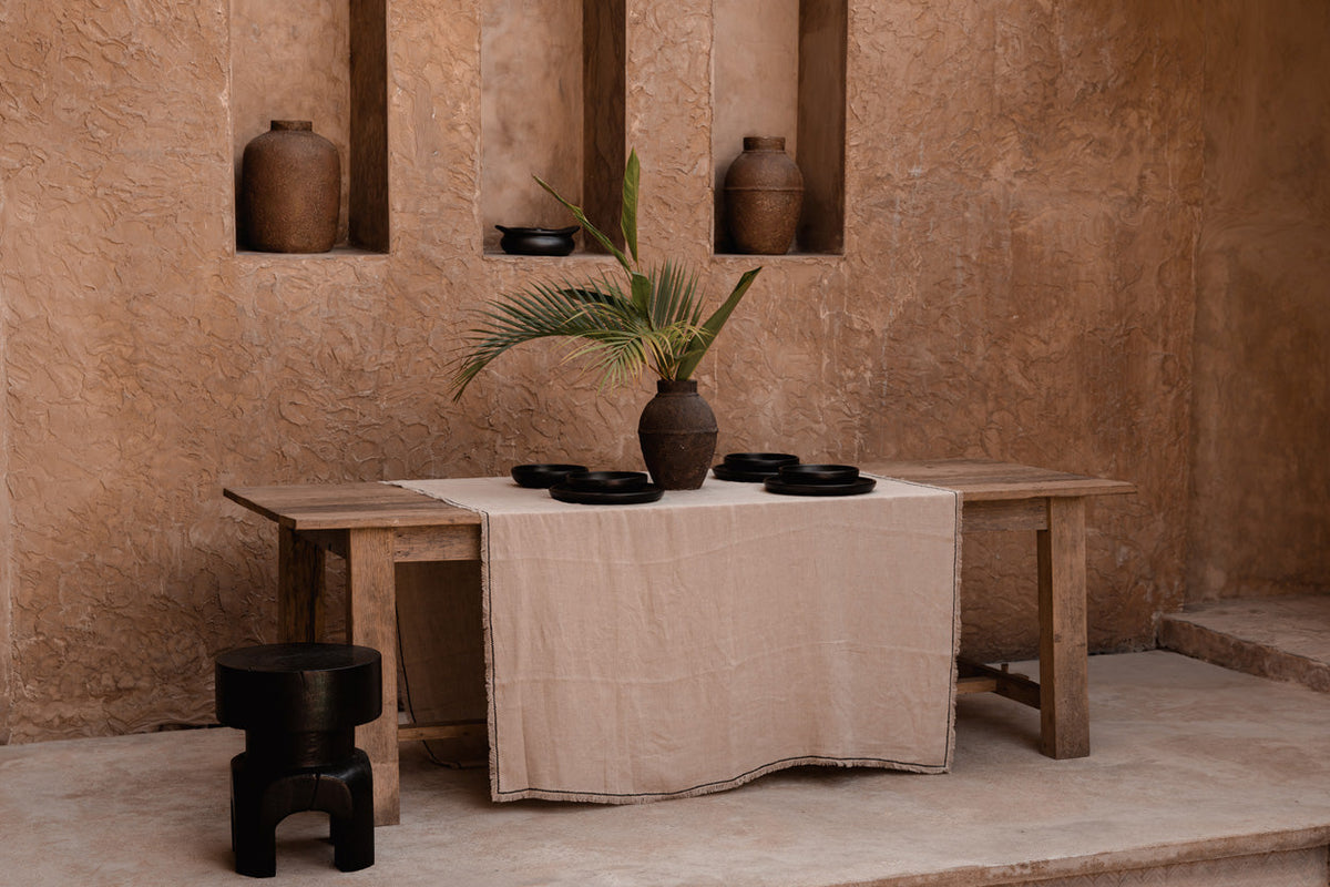La tovaglia Tuscany Naturale Nero 150x300 Bazar Bizar
