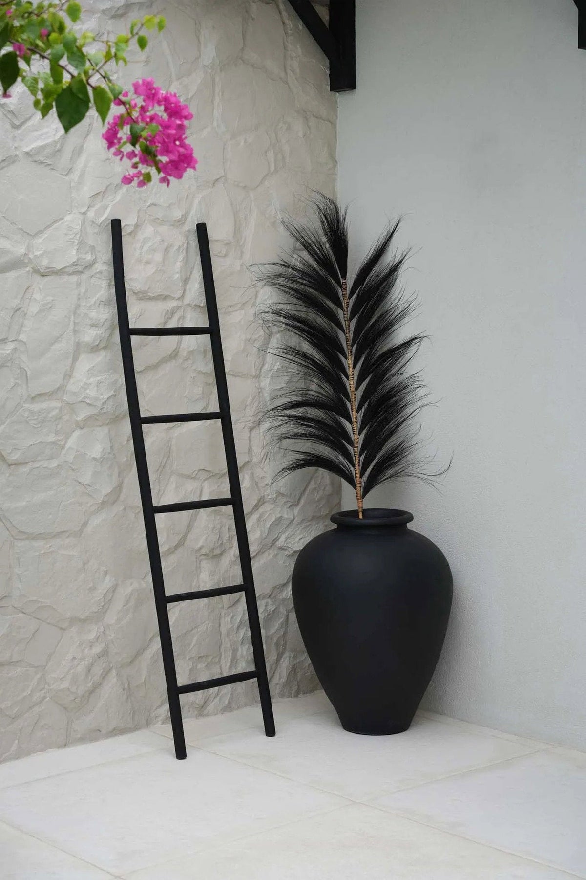 La scala Tulum nera da 165 cm Bazar Bizar