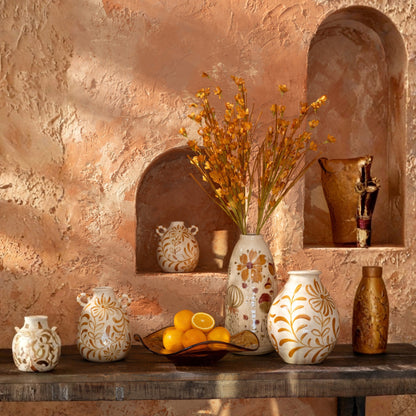 Piatto decorativo irregolare in vetro Caramel J-Line