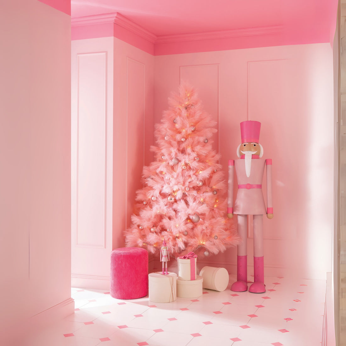 Albero di Natale Artificiale in PVC Rosa Large H210cm J-Line