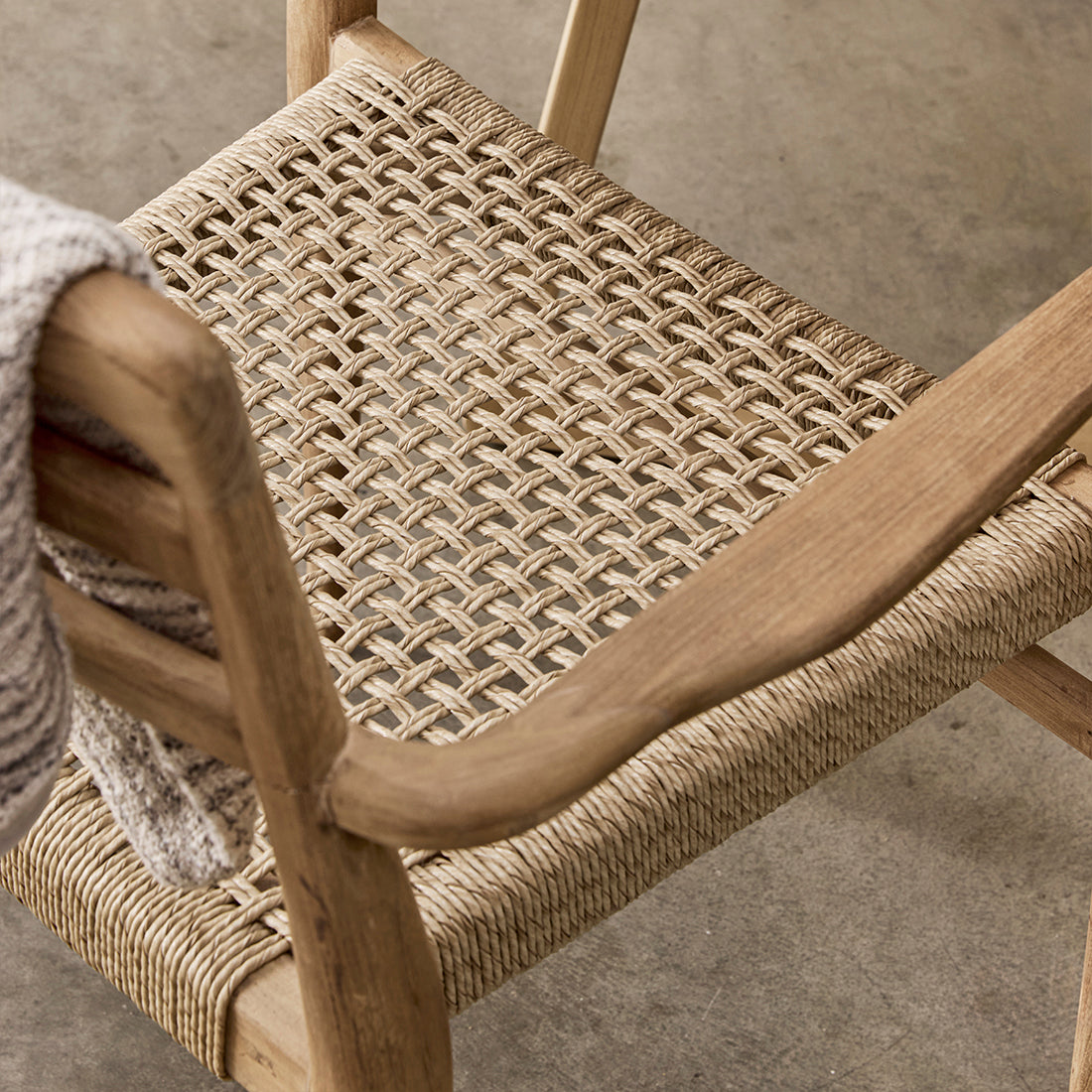 Set di 2 sedie da esterno Verano con braccioli, color naturale, Raw Materials