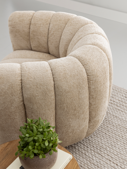 Poltrona Mello girevole in tessuto color crema MUST Living