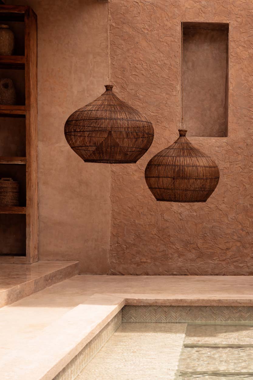 La lampada a sospensione Desert Gourd in noce scuro Large Bazar Bizar