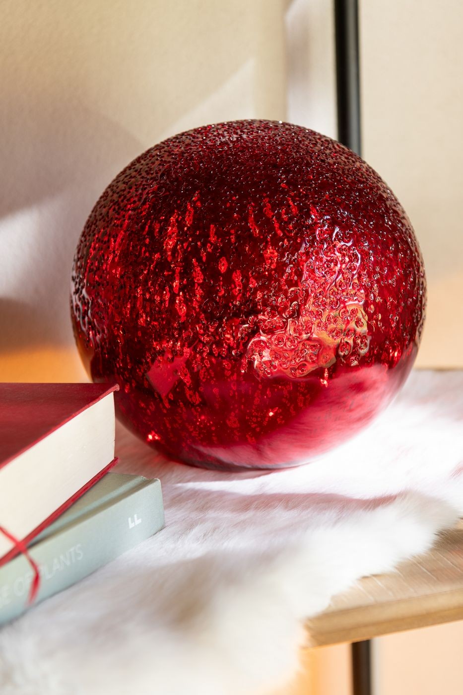 Sfera LED in vetro craquelé rosso natalizio, set da 2 J-Line