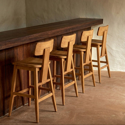 Lo sgabello da bar LovYa Naturel Bazar Bizar