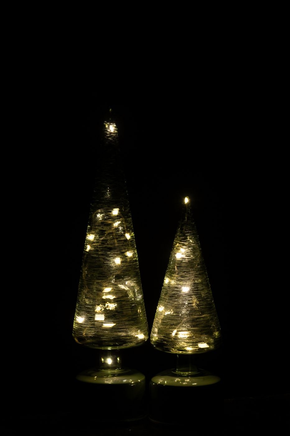 Set di 2 alberi di Natale in vetro verde con luci LED rotanti J-Line