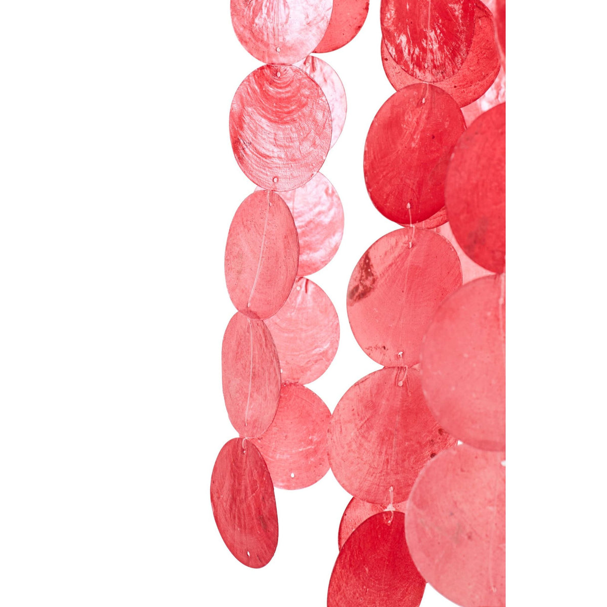 Lampada a sospensione in conchiglie Capiz Rossa Large Ø80cm x H250cm J-Line