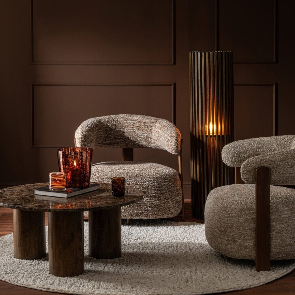 Lampada da terra scanalata in legno di mango marrone scuro J-Line