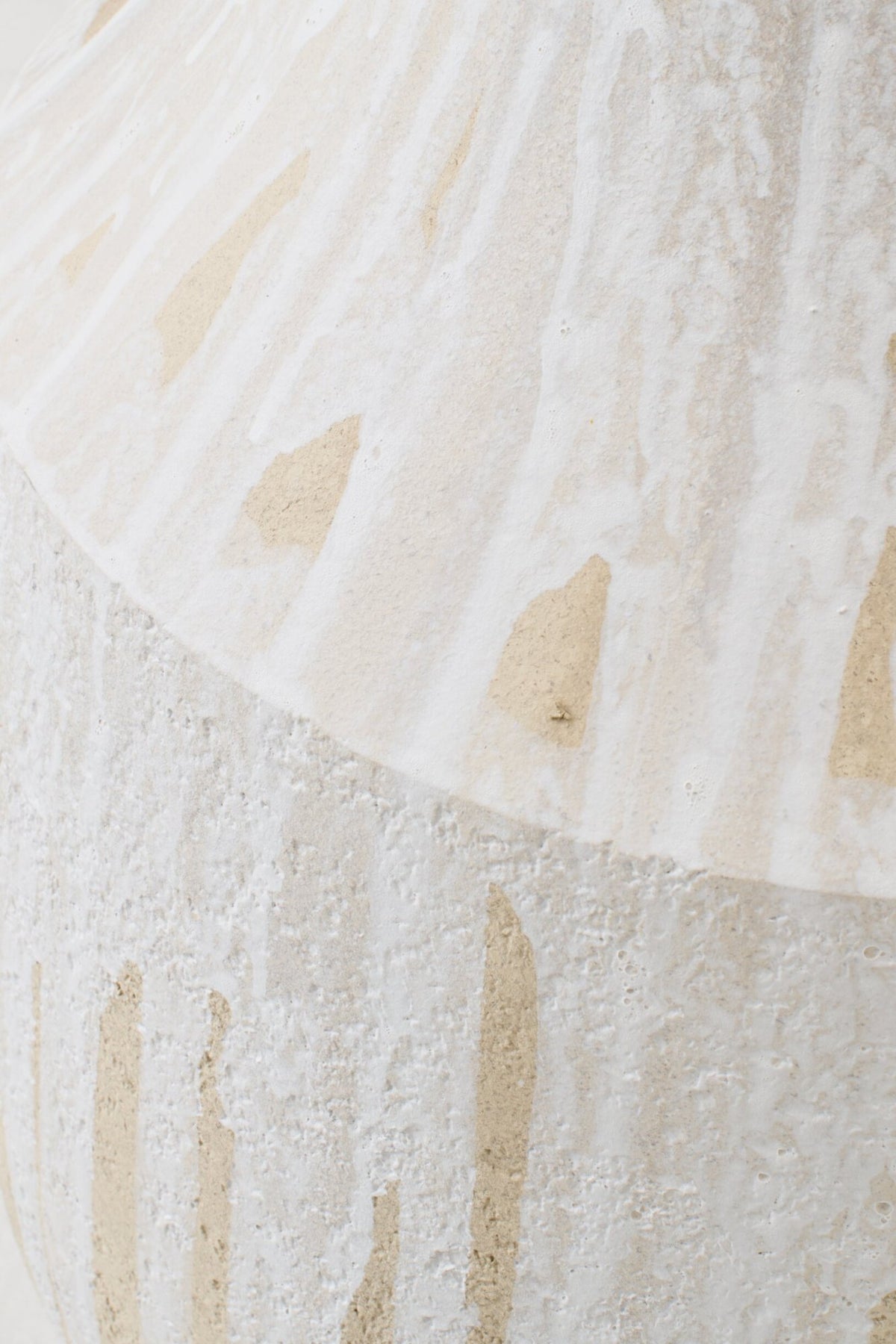 Vaso da terra in ceramica bianco/beige chiaro Small J-Line